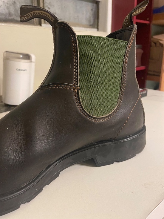 BLUNDSTONE SIZE 11 UK (SIZE 12 USA) BROWN / GREEN TRIM BOOT main image 4
